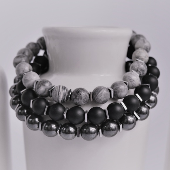 MENS | Onyx Hematite Gemstone Beaded Bracelet - Picture 1 of 5